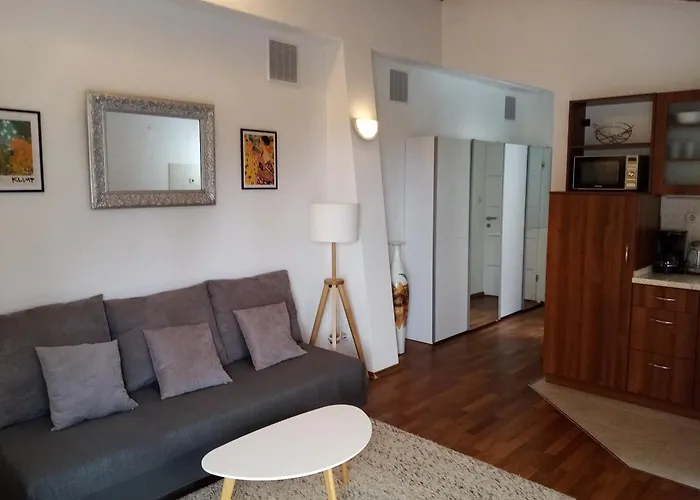 Apartments Emi